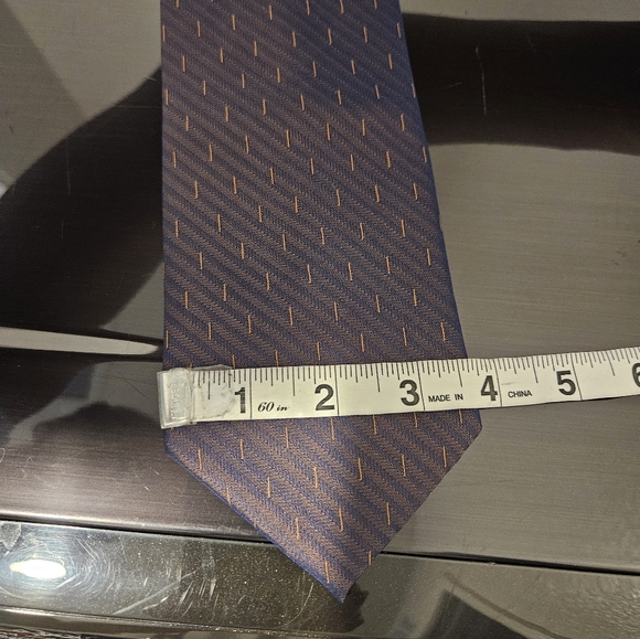 Giorgio Armani Collezioni 100% Silk Tie #758-2 - Picture 5 of 6